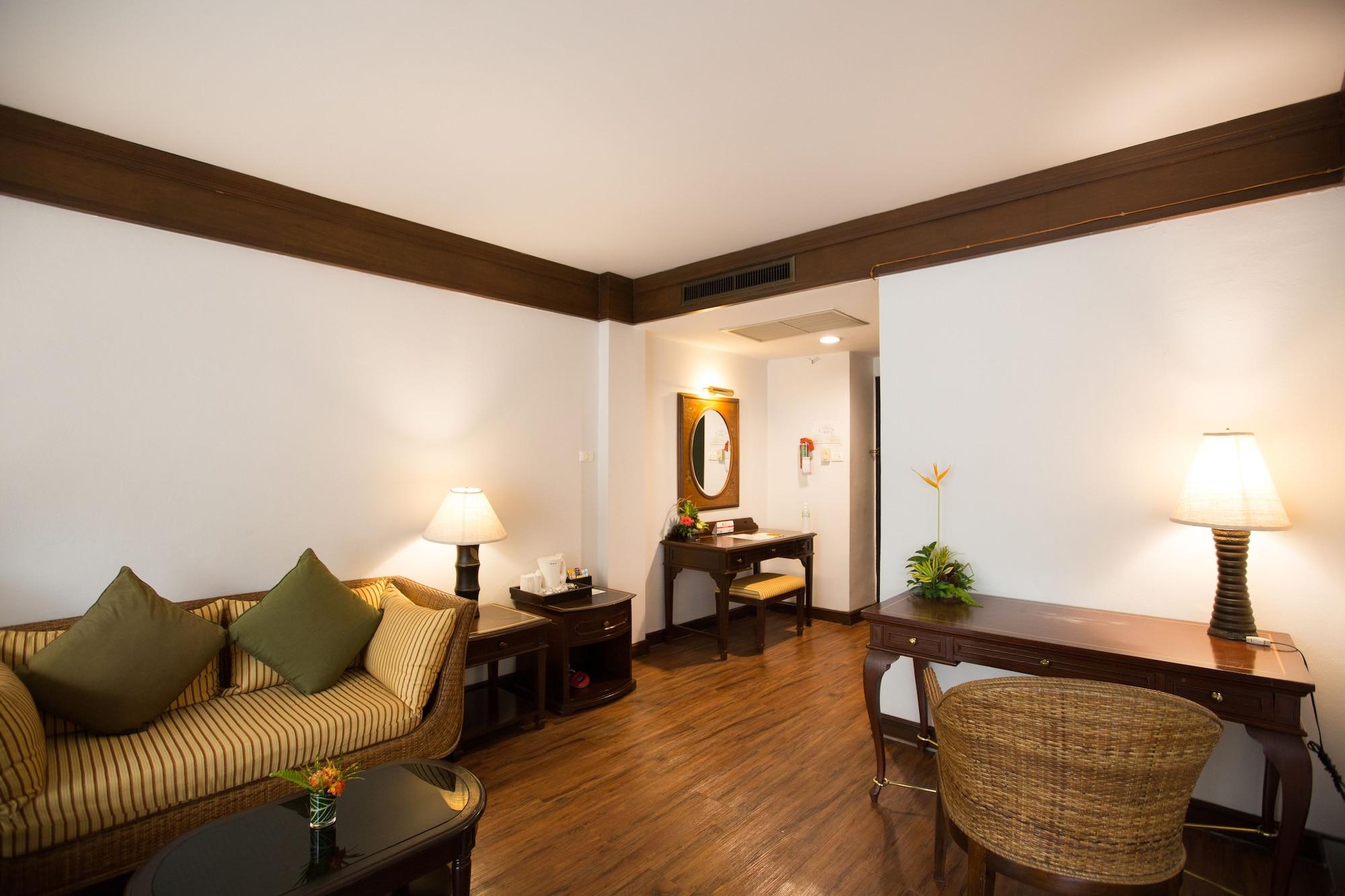 Eurasia Chiang Mai Hotel Екстериор снимка