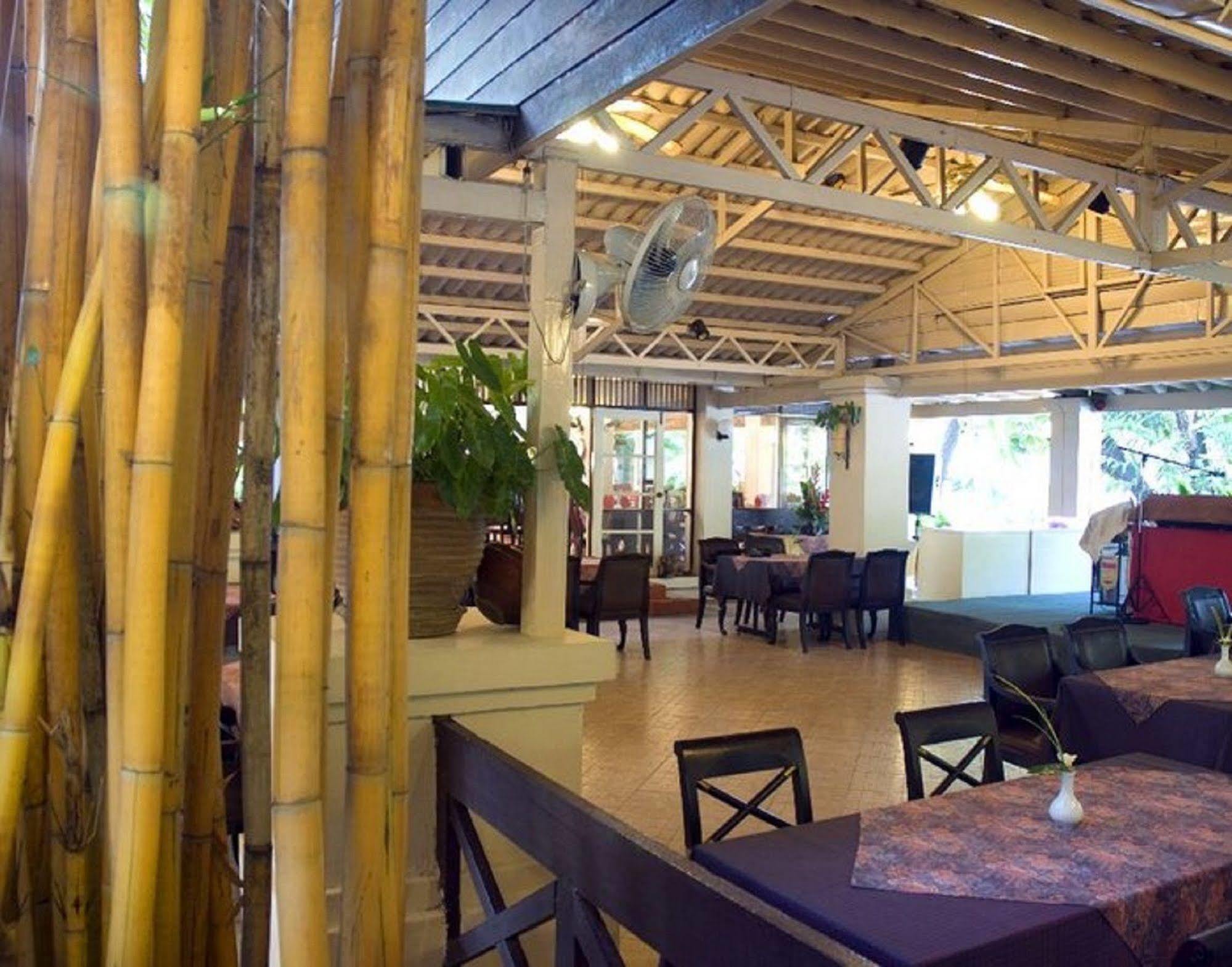 Eurasia Chiang Mai Hotel Екстериор снимка