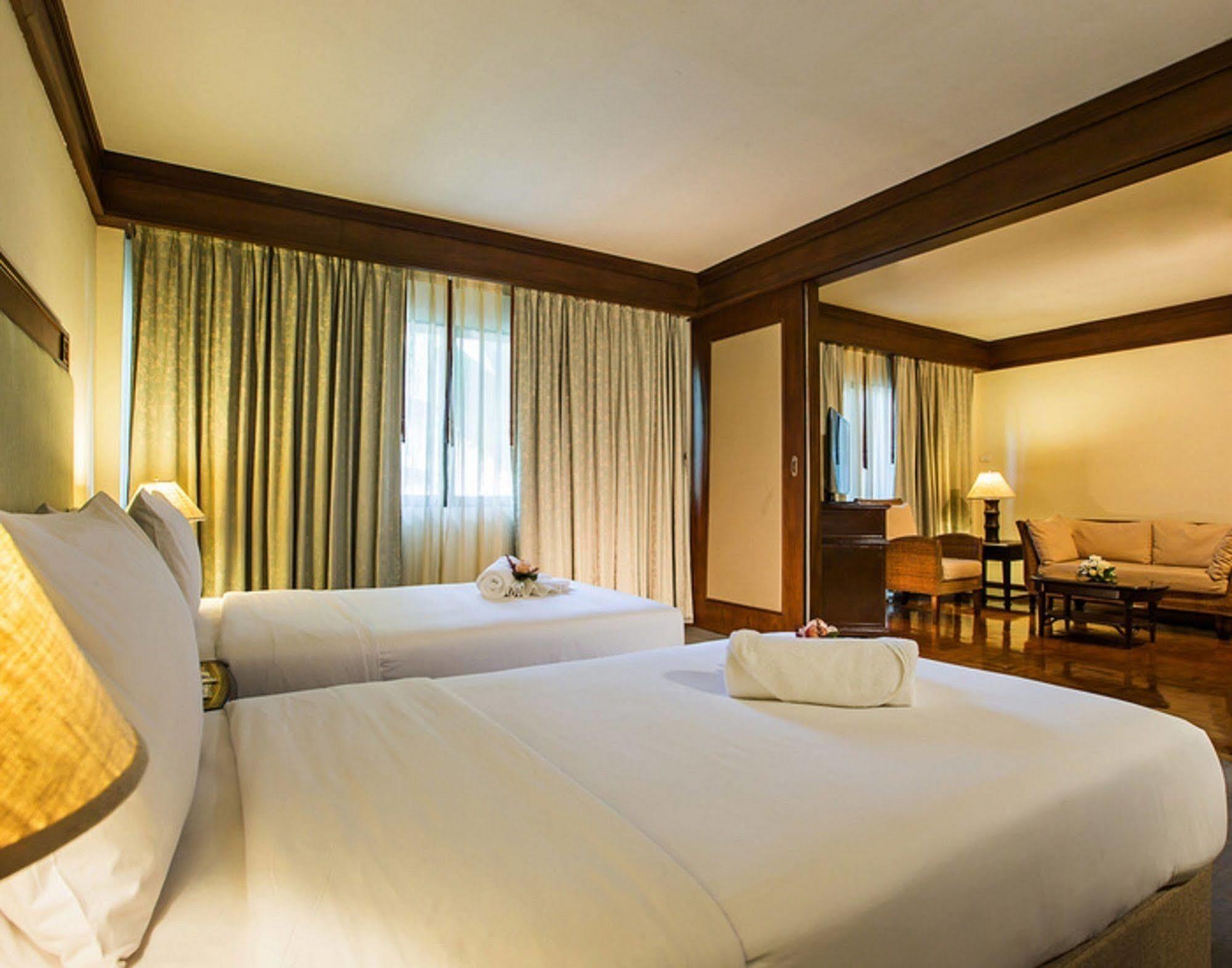 Eurasia Chiang Mai Hotel Екстериор снимка